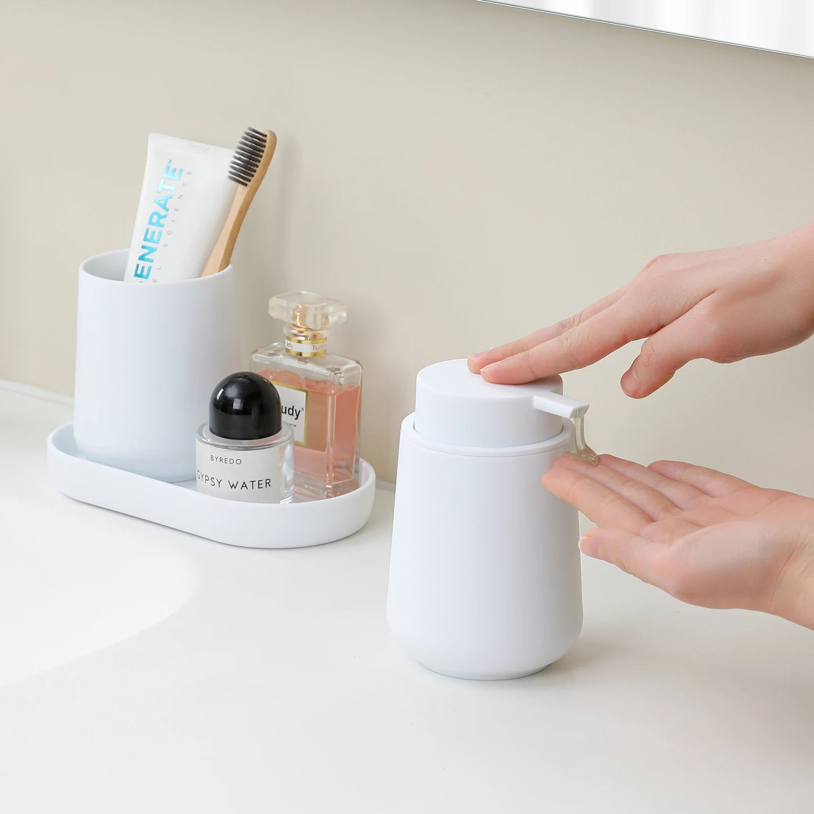 Bathroom Accessory Set